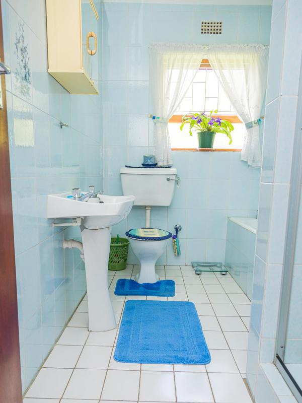 5 Bedroom Property for Sale in Heather Park Western Cape